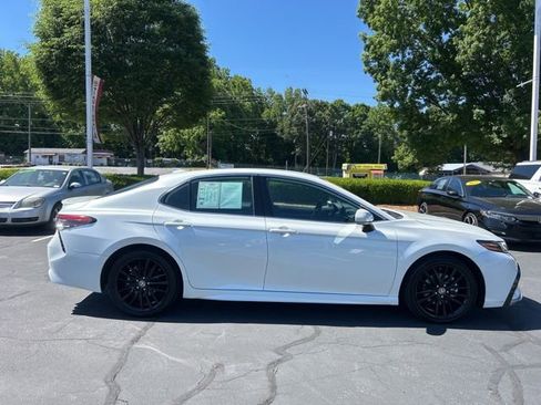Used 2024 Toyota Camry XSE FWD image 5