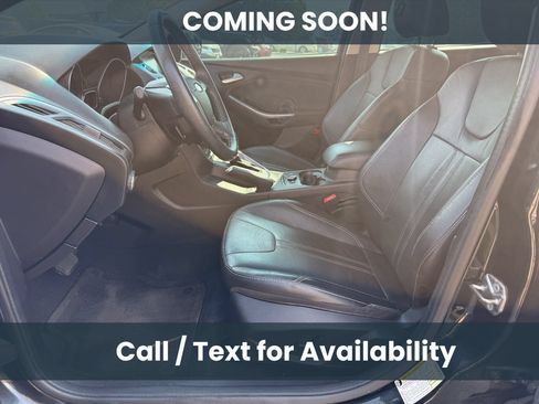 Used 2014 Ford Focus Titanium FWD image 8