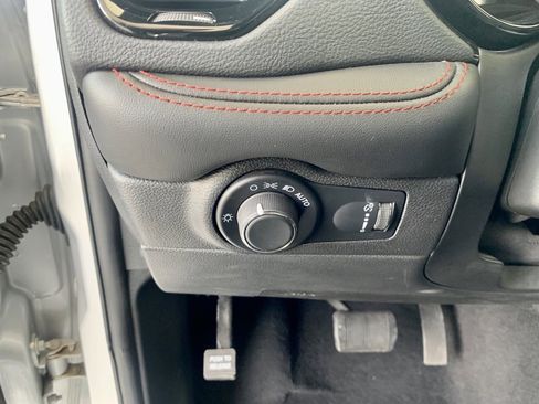 Used 2024 Dodge Durango GT image 33