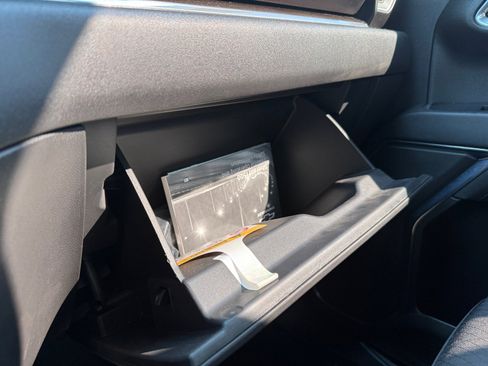 Used 2024 Chevrolet Silverado 1500 LT image 20