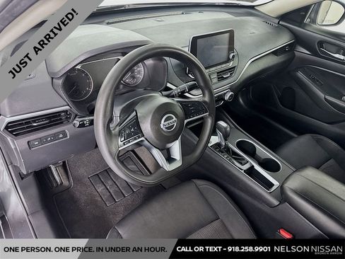 Certified 2022 Nissan Altima 2.5 SV image 9