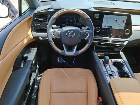 Used 2023 Lexus RX 350 Premium w/ Accessory Package AWD/4WD image 11