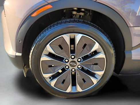 New 2026 Chevrolet Blazer EV LT w/ Super Cruise Package image 25