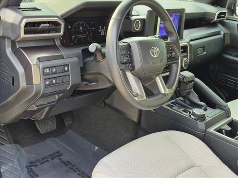 Certified 2025 Toyota 4Runner SR5 AWD/4WD image 9