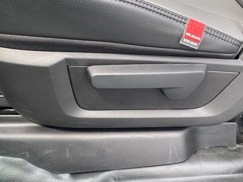 Used 2026 RAM 2500 Tradesman AWD/4WD image 25