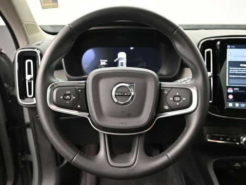 Used 2026 Volvo XC40 B5 Plus AWD/4WD image 11