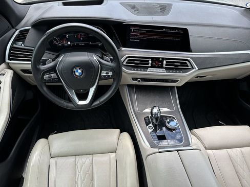 Used 2022 BMW X5 sDrive40i w/ Executive Package RWD image 11