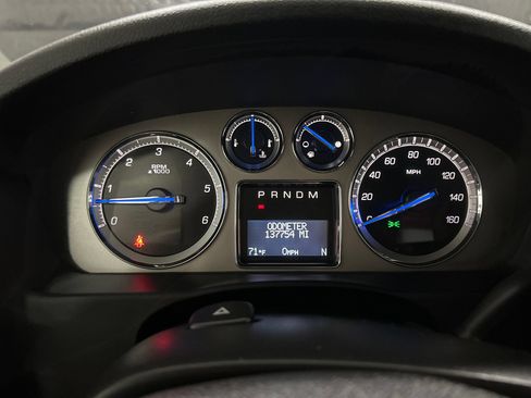 Used 2010 Cadillac Escalade ESV Premium AWD/4WD image 20