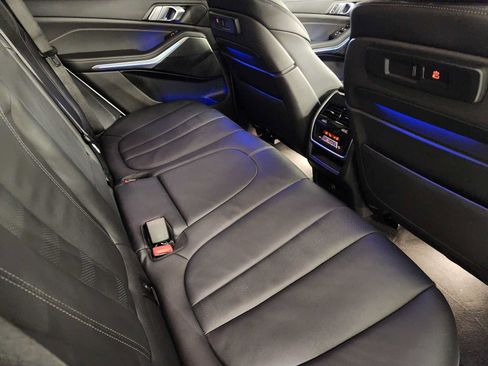 Used 2022 BMW X5 sDrive40i w/ M Sport Package RWD image 32