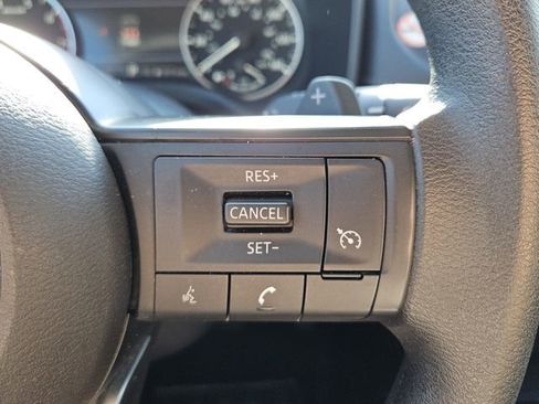 Used 2024 Nissan Rogue S FWD image 21