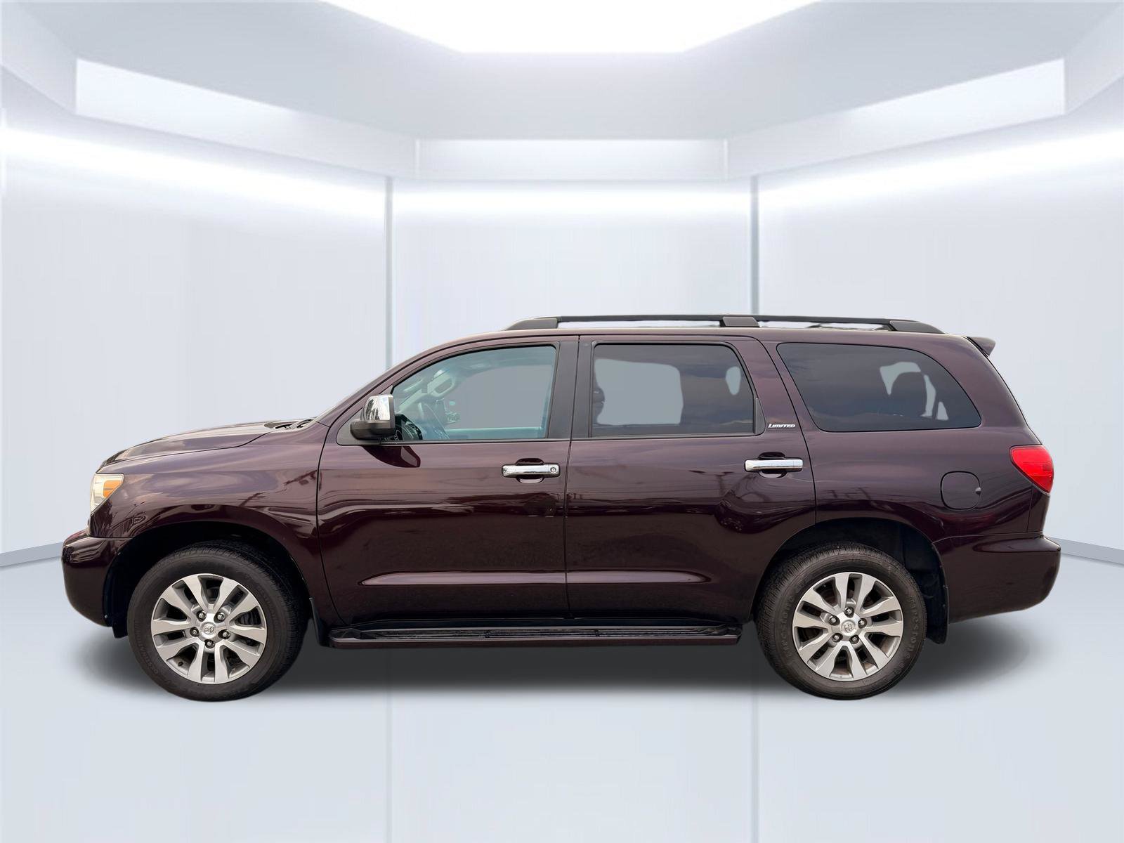 Used 2016 Toyota Sequoia Limited w/ Safety & Convenience Package AWD/4WD image 11
