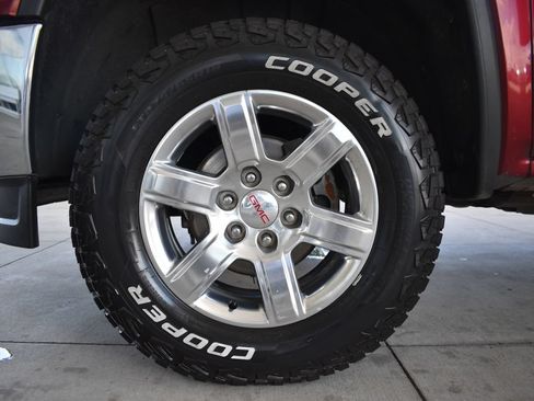 Used 2015 GMC Sierra 1500 SLT w/ Driver Alert Package AWD/4WD image 12