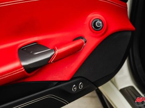 Used 2018 Ferrari 488 GTB RWD image 87