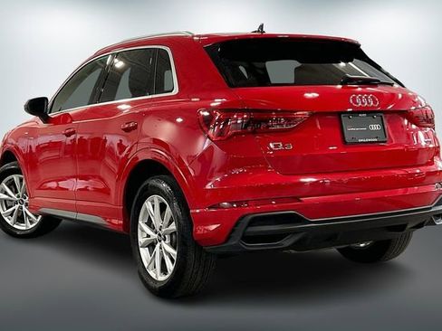 Certified 2023 Audi Q3 2.0T Premium image 12