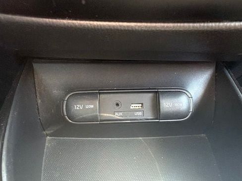 Used 2016 Kia Soul FWD image 13
