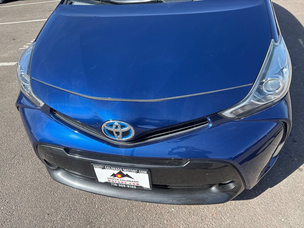 Used 2017 Toyota Prius V Five FWD image 10