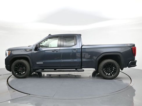 Used 2022 GMC Sierra 1500 Elevation w/ Driver Alert Package I AWD/4WD image 3