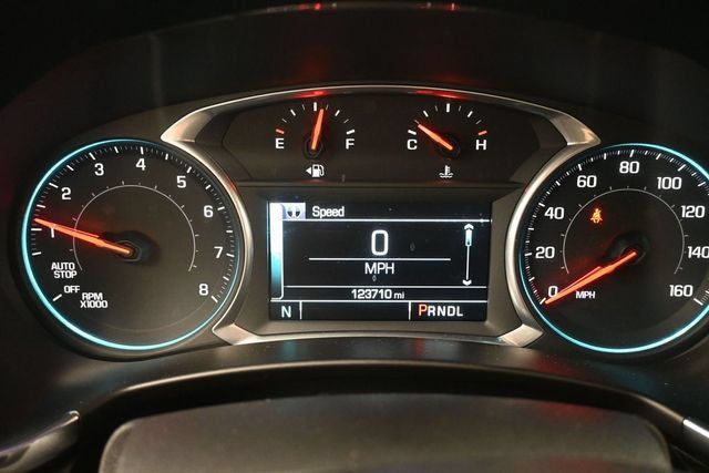 Used 2018 Chevrolet Equinox Premier FWD image 9
