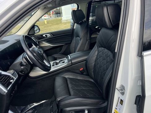 Certified 2024 BMW X7 xDrive40i w/ Premium Package image 10