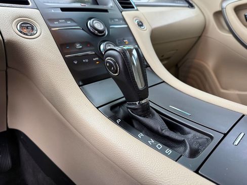 Used 2015 Ford Taurus SEL w/ Equipment Group 201A image 28