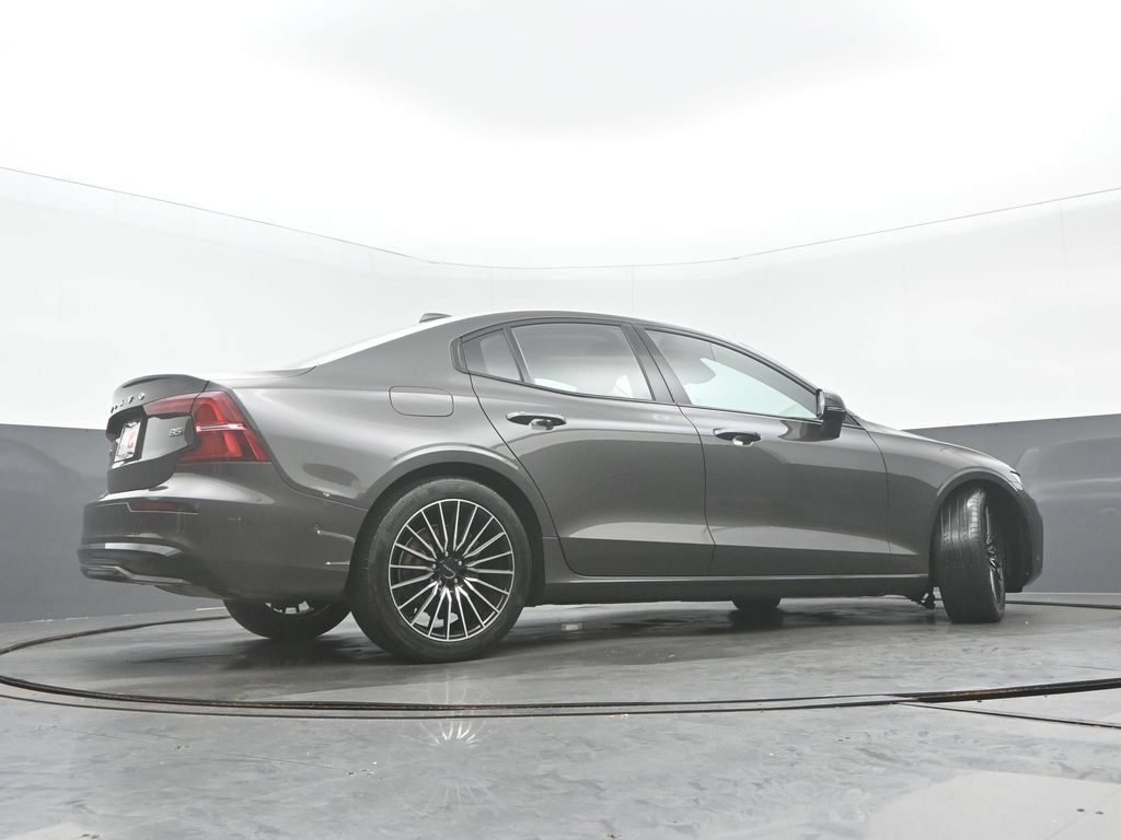 Used 2024 Volvo S60 B5 Plus AWD/4WD image 30