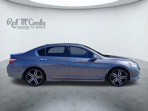 Used 2016 Honda Accord Touring image 6