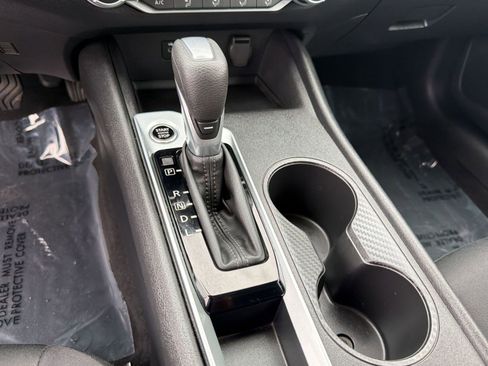 Used 2025 Nissan Altima 2.5 SV FWD image 22