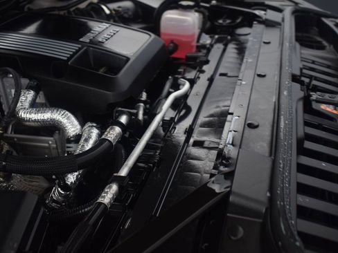 Used 2025 Chevrolet Silverado 1500 ZR2 w/ Technology Package image 17