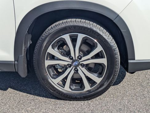 Used 2026 Subaru Forester Premium image 11