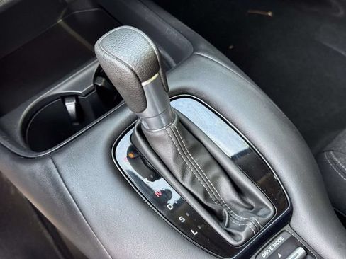 Certified 2023 Honda HR-V LX image 27