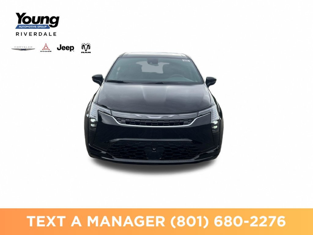 New 2027 Chrysler Pacifica Select w/ Family Tech Group AWD/4WD image 8