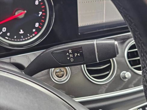 Used 2018 Mercedes-Benz E 400 4MATIC Wagon image 29