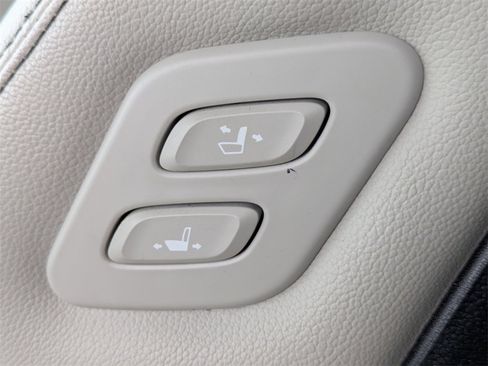 Used 2019 Genesis G70 2.0T Advanced w/ Elite Package image 15