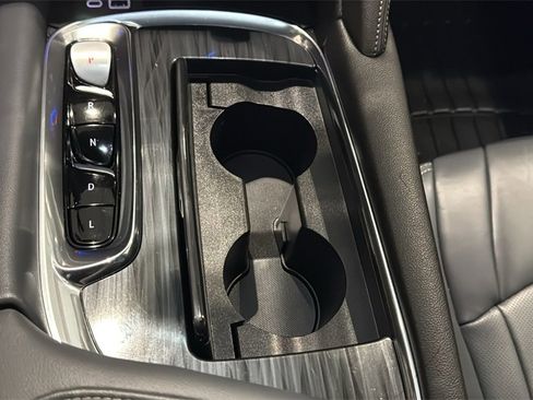 Used 2023 Buick Enclave Essence w/ Sound and Sites Package image 29