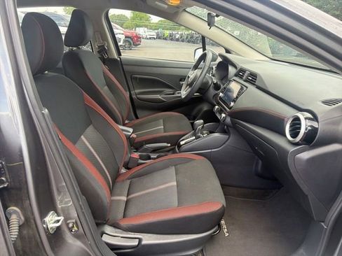 Used 2024 Nissan Versa SR FWD image 11