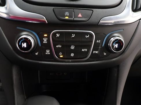 Used 2024 Chevrolet Equinox LT image 9