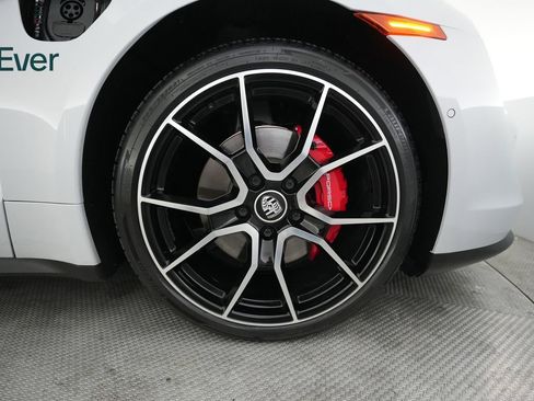 Used 2023 Porsche Taycan 4S w/ Premium Package AWD/4WD image 20