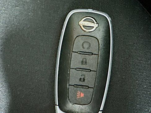 Used 2024 Nissan Pathfinder SV FWD image 36