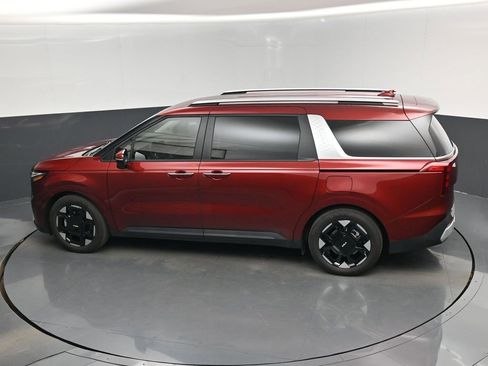 Certified 2025 Kia Carnival EX image 44
