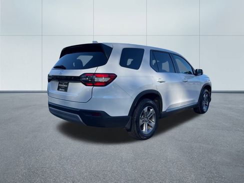 Used 2025 Honda Pilot EX-L image 5