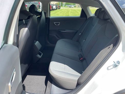 New 2026 Kia K4 FWD image 10
