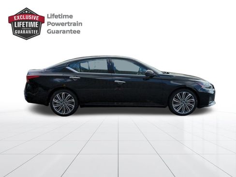 New 2025 Nissan Altima 2.5 SL image 2