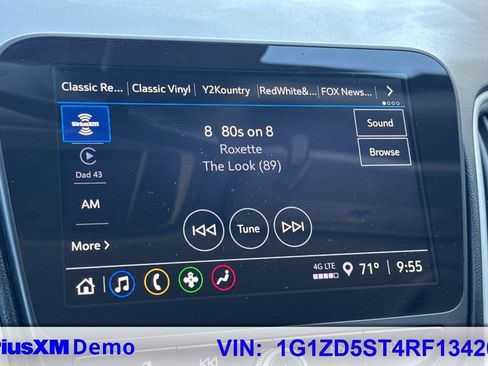 Used 2024 Chevrolet Malibu LT image 37