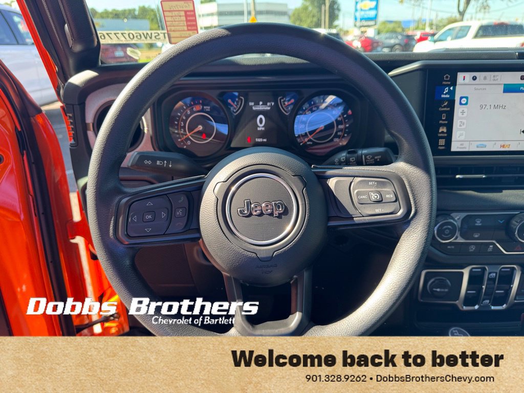 Used 2025 Jeep Wrangler Unlimited Sport AWD/4WD image 17