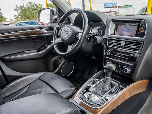 Used 2016 Audi Q5 2.0T Premium Plus w/ Technology Package AWD/4WD image 20