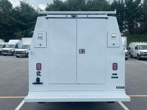 New 2025 Chevrolet Express 3500 w/ Power Convenience Package RWD image 7