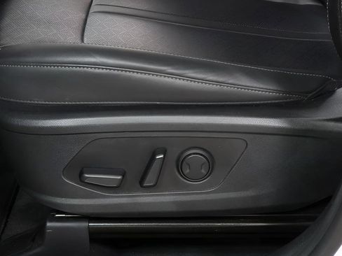 Used 2022 Kia Sorento S w/ Panoramic Sunroof Package FWD image 22