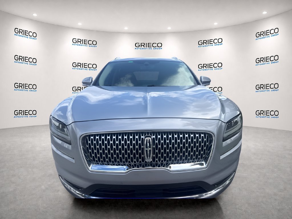 Used 2023 Lincoln Nautilus FWD w/ Premium Package image 3