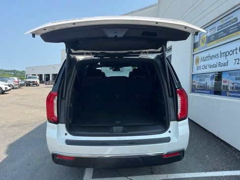 Used 2023 GMC Yukon XL SLT w/ SLT Premium Package AWD/4WD image 33