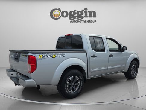 Used 2015 Nissan Frontier Desert Runner RWD image 5